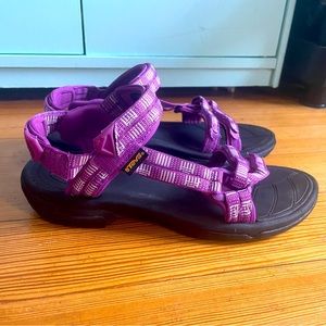 Teva Terra Fi Lite W’s size 8